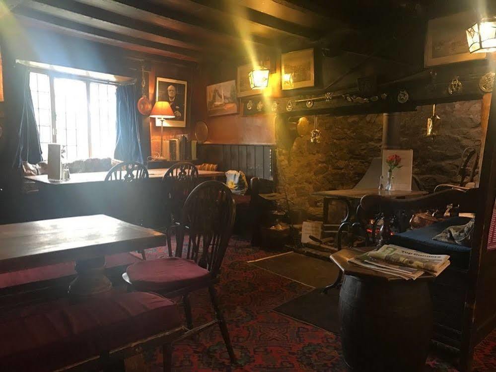 The Nobody Inn Christow Eksteriør billede