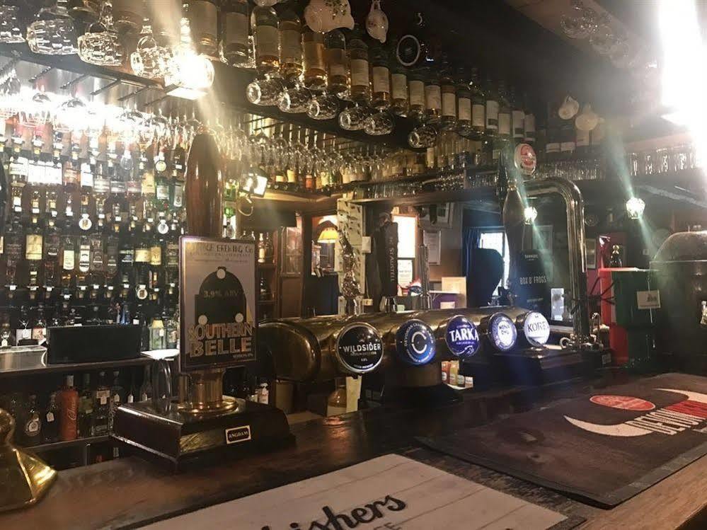 The Nobody Inn Christow Eksteriør billede